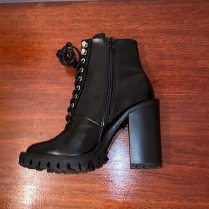 Laced heel boots